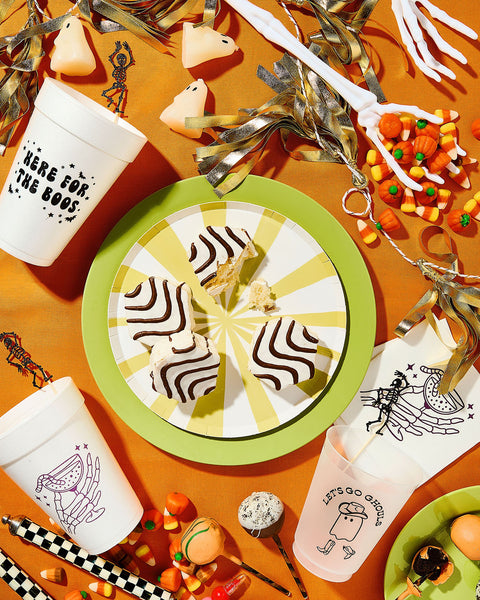 halloween cups and napkin
